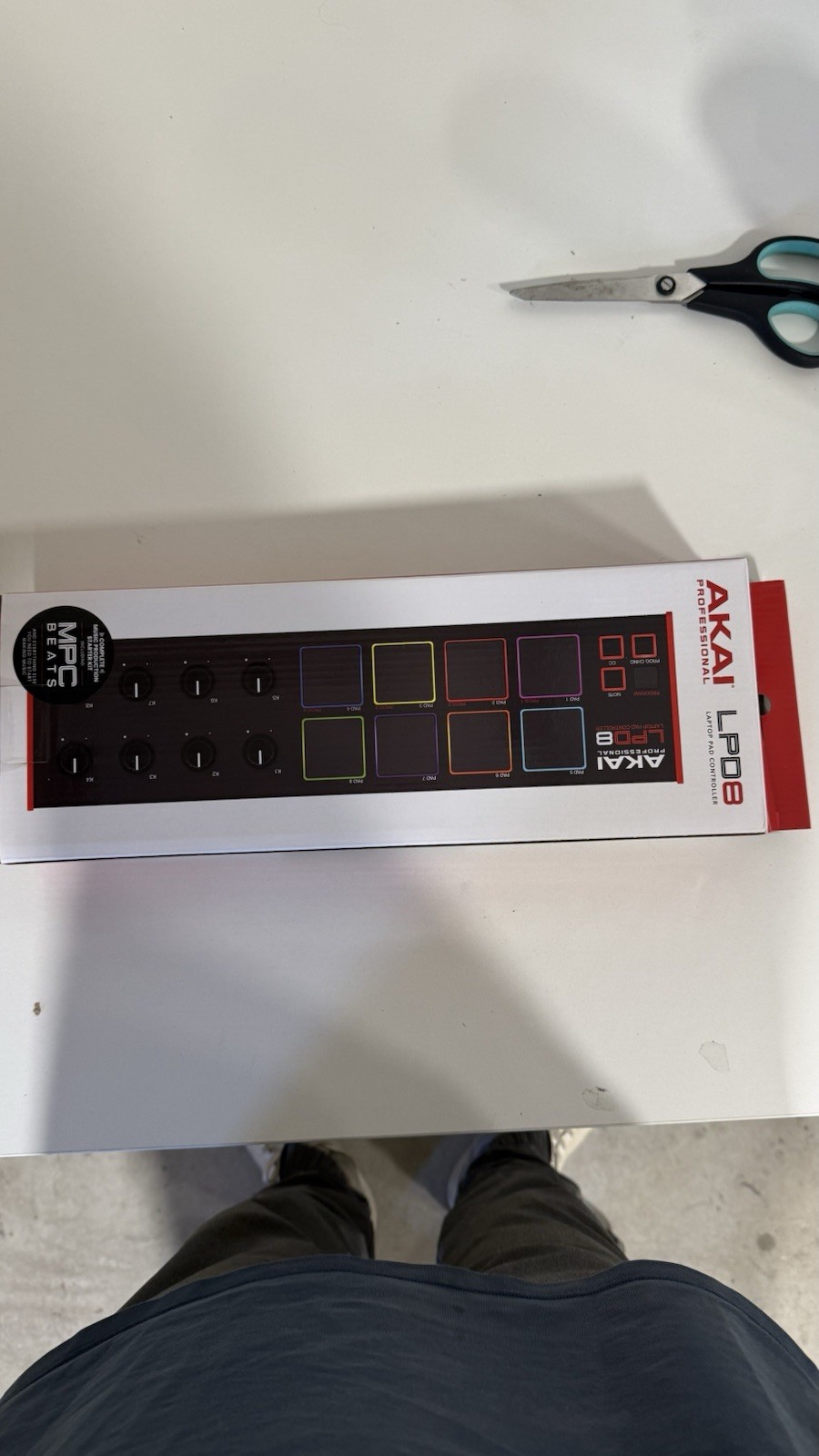 Akai Professional LPD8 MIDI Controller 8 MPC Pads 8 Knobs USB Programmable