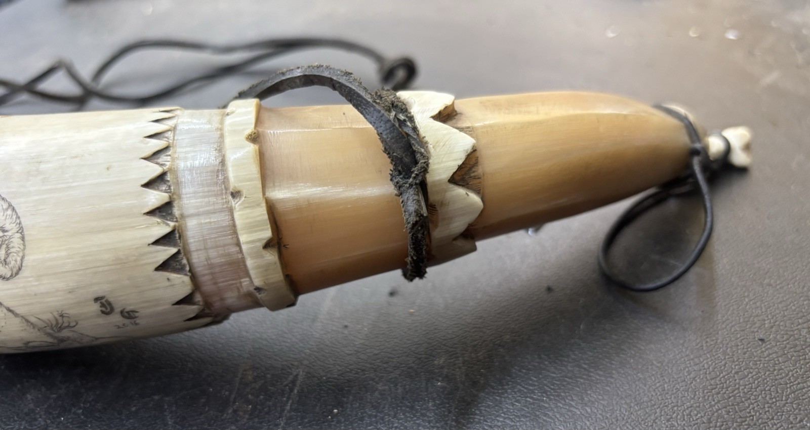 Custom Scrimshaw Powder Horn