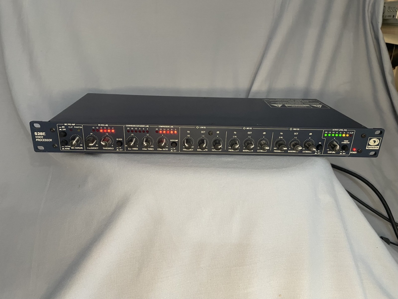 SYMETRIX 528E Analog VOICE PROCESSOR - Nice! - ProSoundUniverse.
