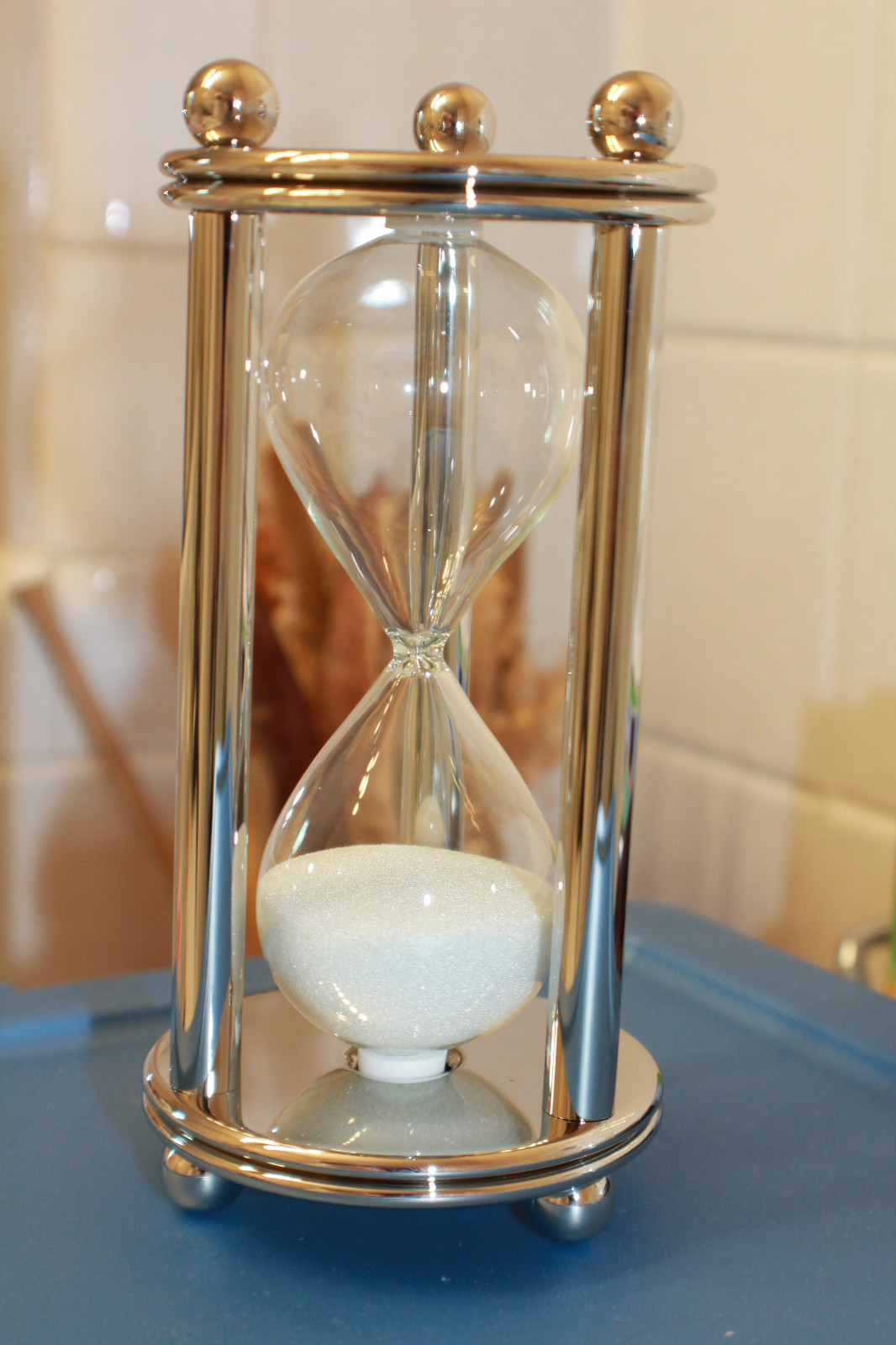 SILVER PLATED 5 MINUTE SAND TIMER 6 INCHES HEIGHT