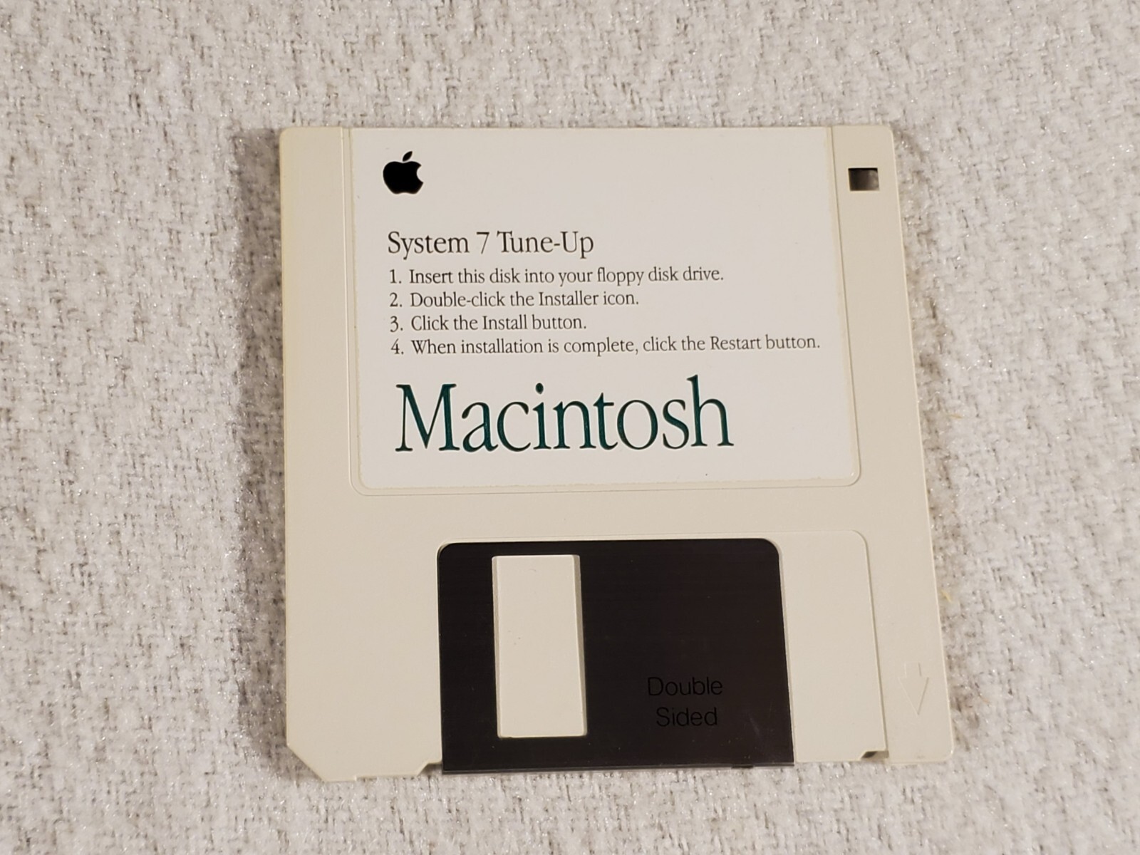 Macintosh System 7 Tune-Up v 1.1.1 1992 Apple Computer Software 3.5" Floppy Disk