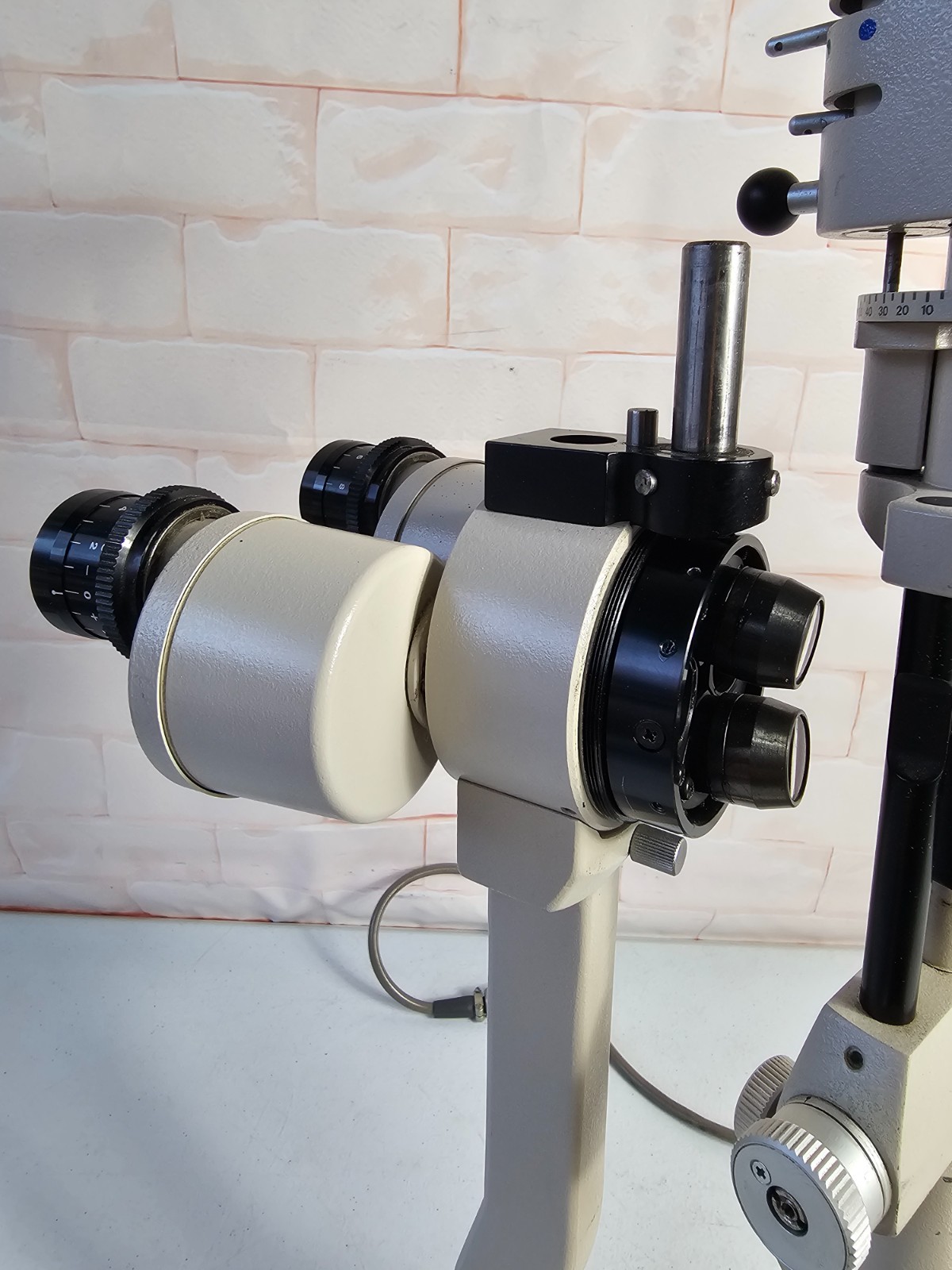 Marco 2B Ultra Slit Lamp *Parts Unit *