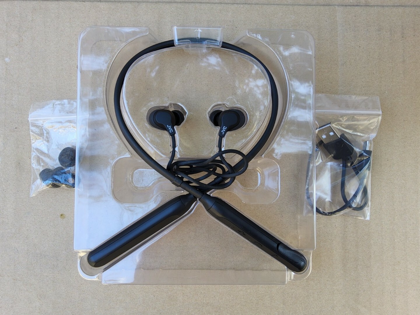 JVC HA-FX41W AIR CUSHION WIRELESS HEADPHONES