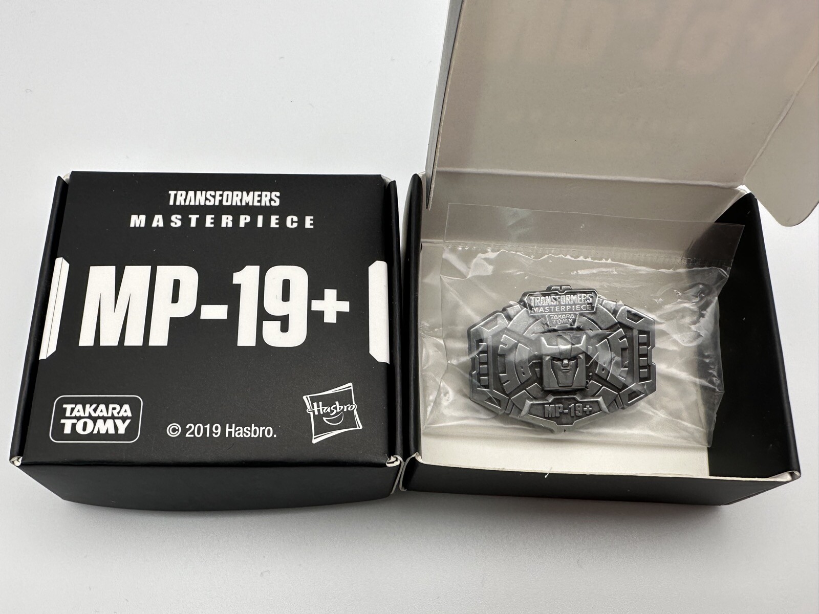 SDCC 2023 EXCLUSIVE Transformer Masterpiece MP-19+ Promo Pin