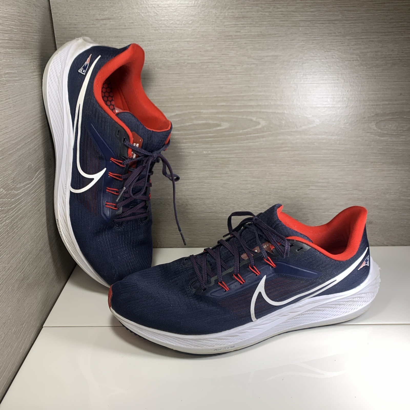 NEW ENGLAND PATRIOTS NFL NIKE AIR ZOOM PEGASUS 39 DR2054-400 BLUE RED SZ 15
