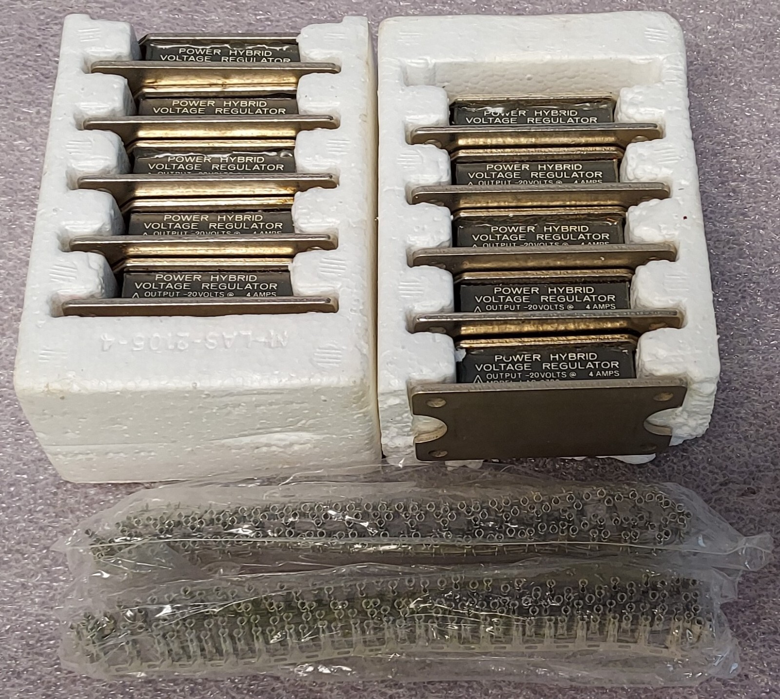 '1 PIECE' - PN# LAS2720, LAS-2720 - LAMBDA - POWER HYBRID VOLTAGE REGULATOR