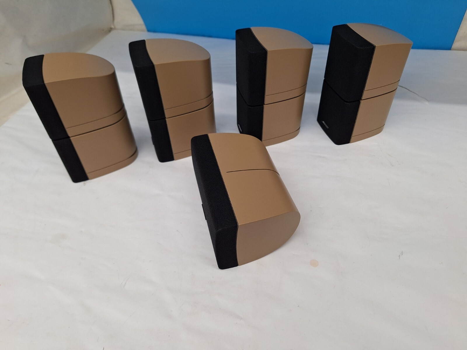 5x Set Bose double cube speaker w Horizontal Center Tan/Brown