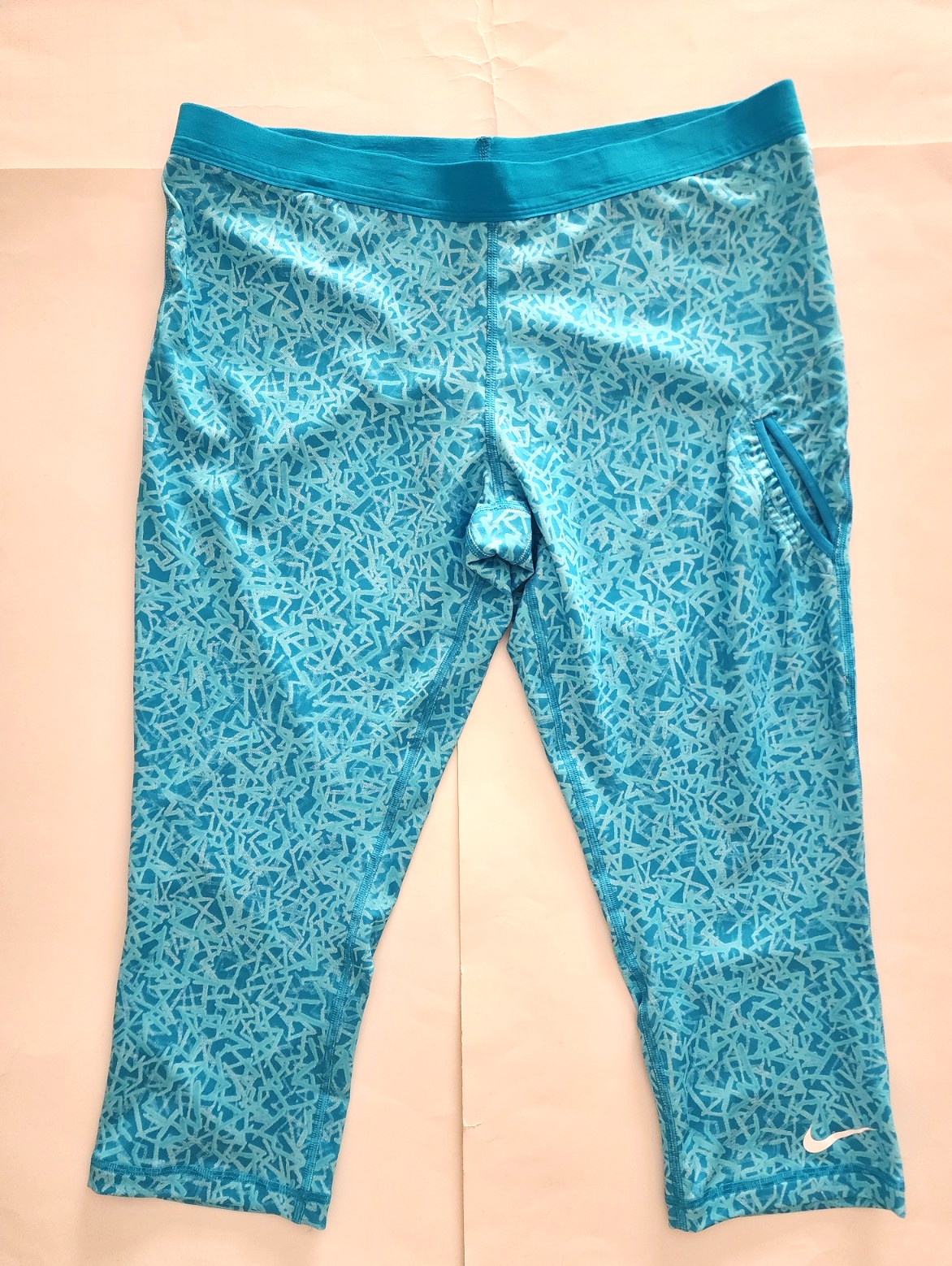 Nike Dri-Fit Capri Tights Women's Large Workout Stretch 646194-407