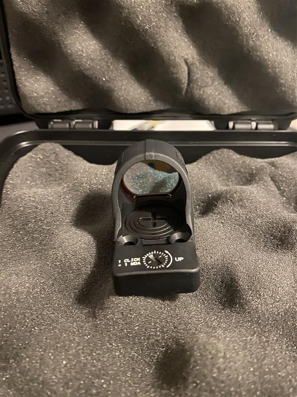 Trijicon SRO2-C-2500002 Adjustable LED Reflex Sight 2.5 MOA Red Dot - Black