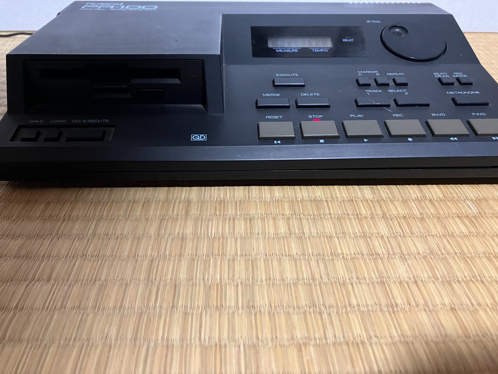 ROLAND PR-100 DIGITAL MIDI SEQUENCER Used From Japan
