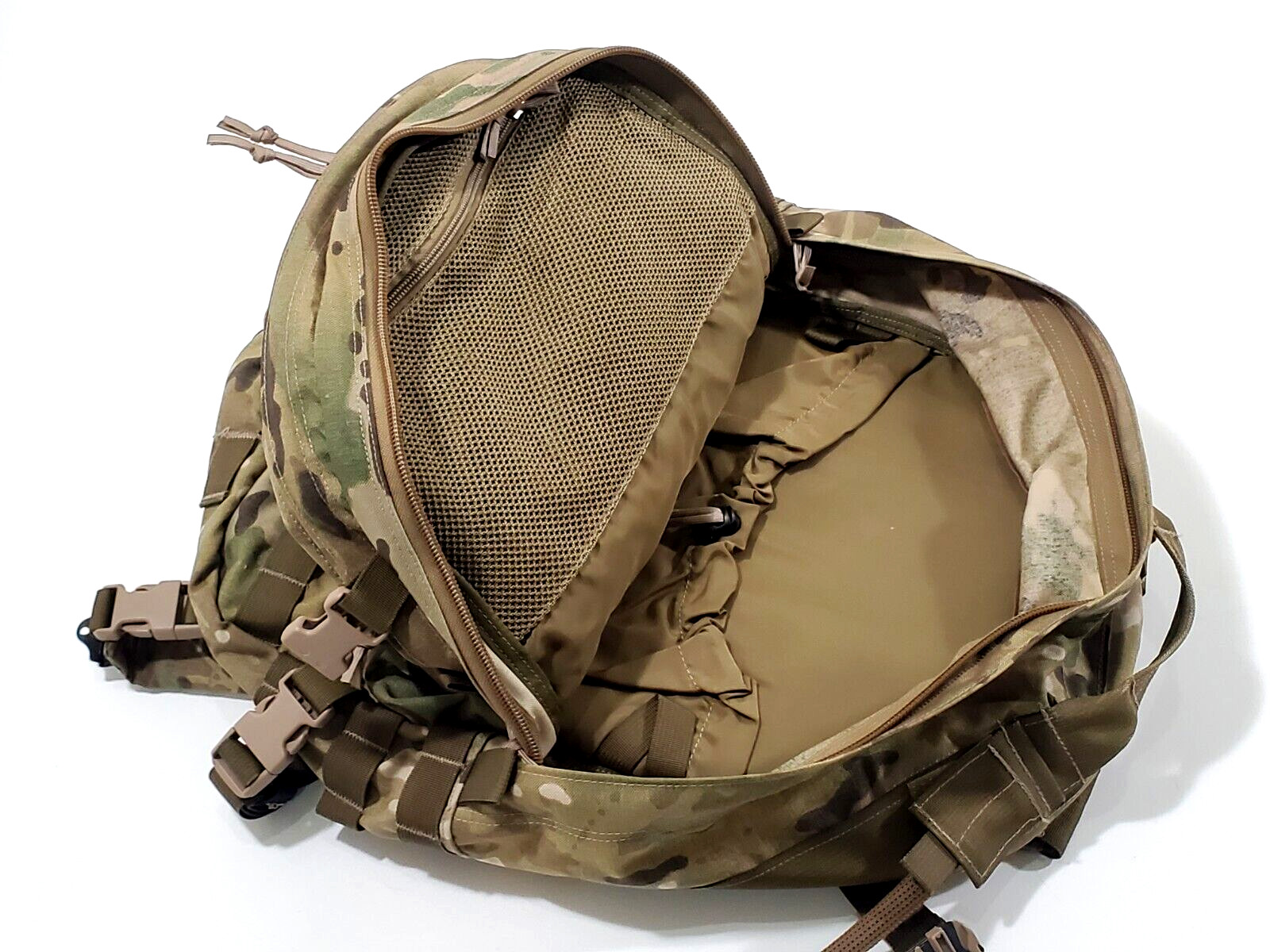 2010 LBT-1476J Multicam Enhanced Three Day Assault Pack w/ Bladder SEAL DEVGRU