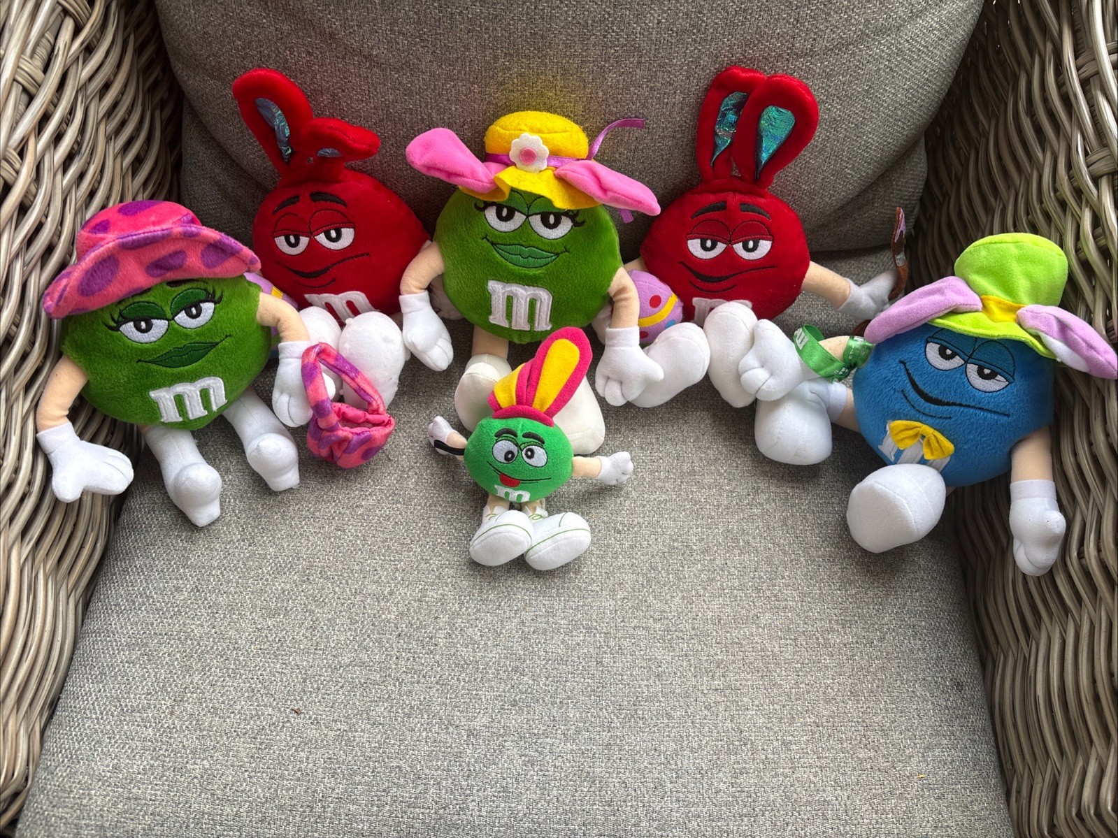Vintage Easter M&M's Plush Characters Red Blue And Green Lot Of 6 Plush Toy
