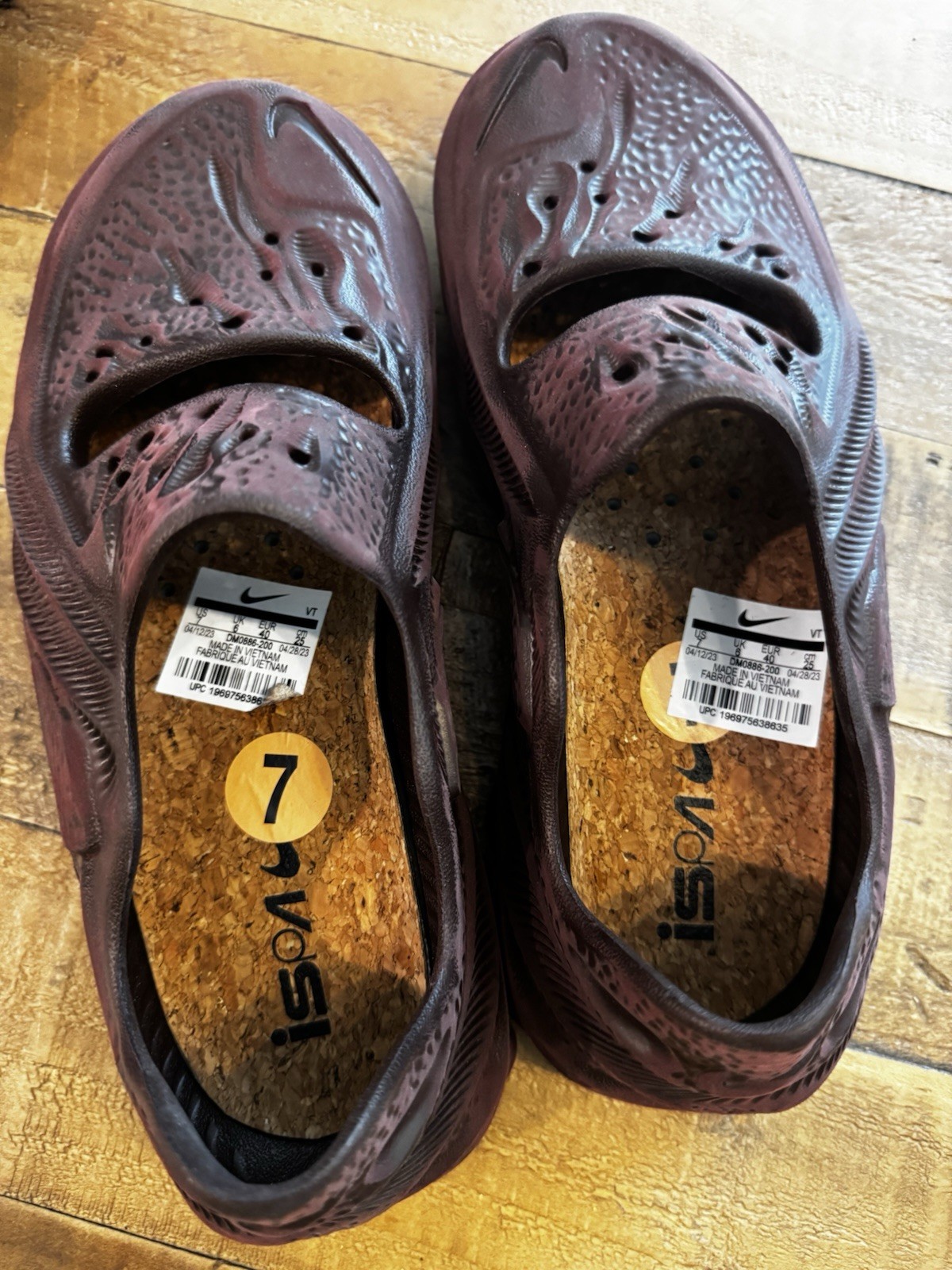 Nike ISPA Universal Earth Brown Slipper Sandals, Size 10 or 7 DM0886-200 crocs