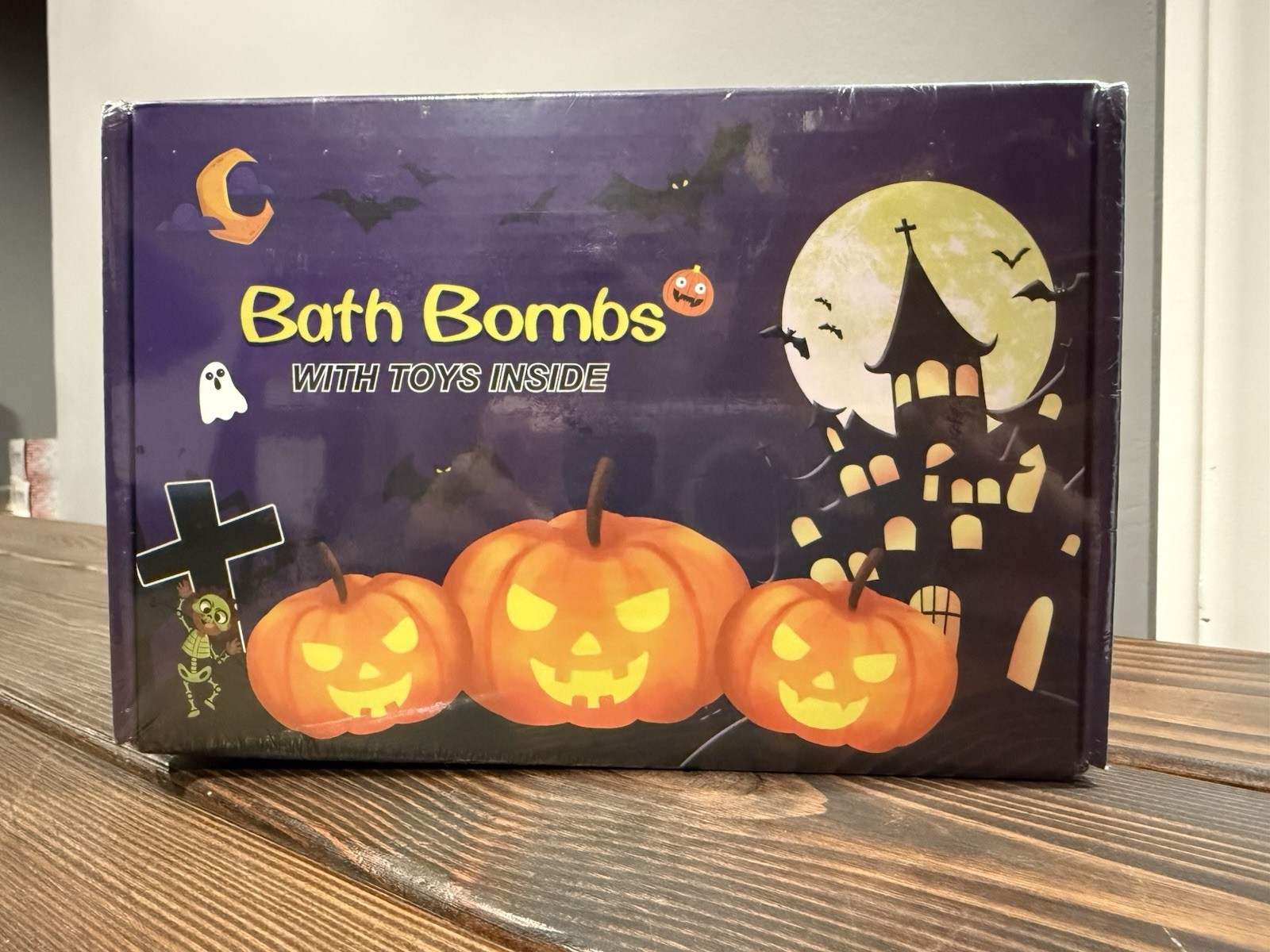 Jofan 6 Pack Halloween Pumpkin Bath Bombs with Halloween Squishy Toys Inside NIB