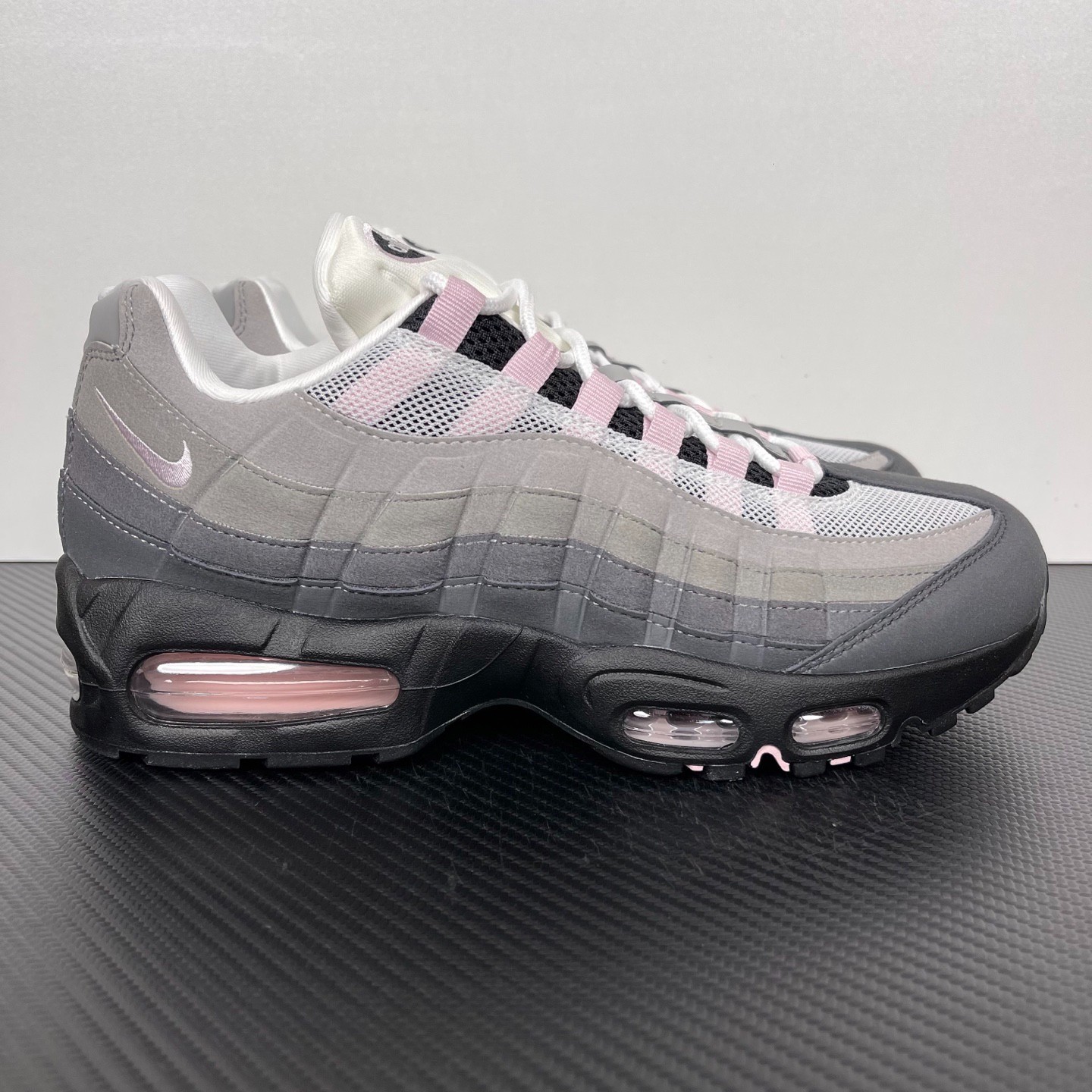 Nike Air Max 95 "Pink Gradient" DH8015-008 men's Grey Pink Casual Sneakers