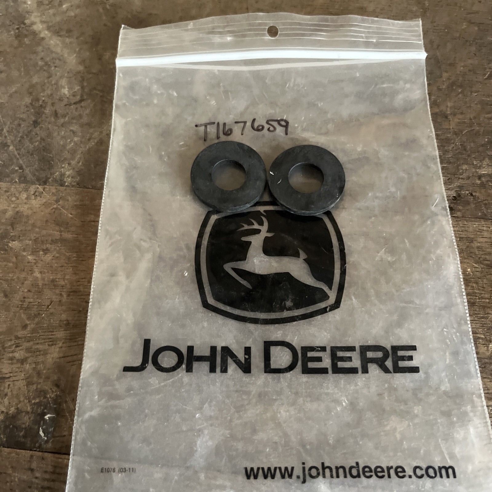 2 NOS John Deere OEM T167659 Rubber Washers
