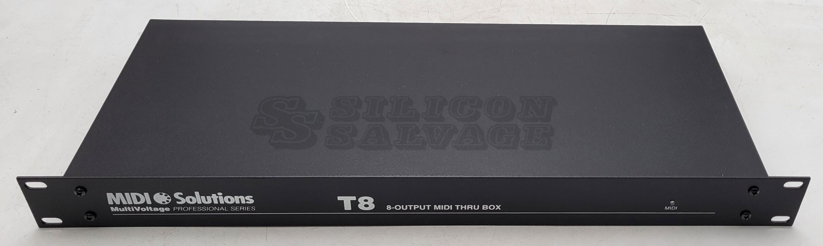 MIDI Solutions MultiVoltage T8 1-in 8-out MIDI Through Box