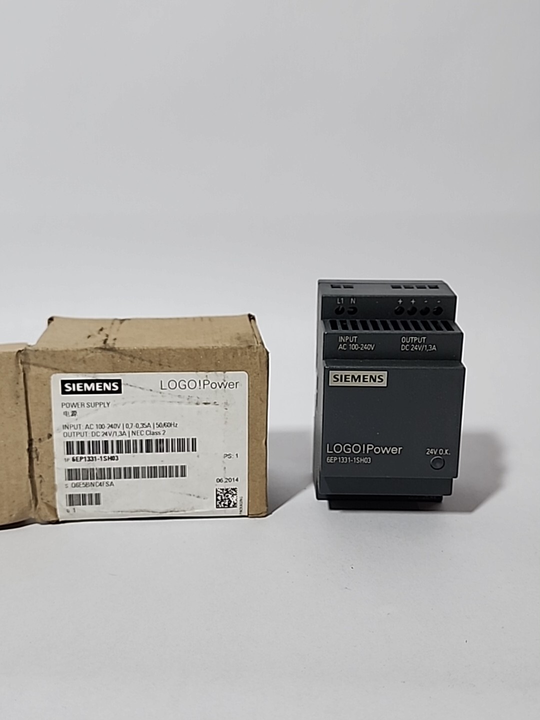 Siemens Regulated Power Supply 6EP1331-1SH03, 100-240 V AC