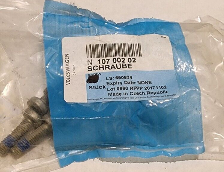 New OEM Genuine VW Audi Water Pump Assembly Bolt Screw N-107-002-02