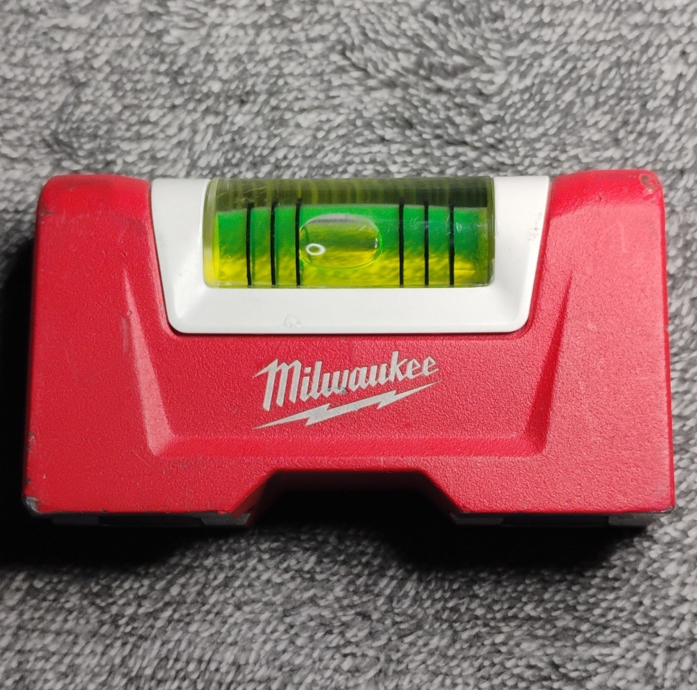 Milwaukee Magnetic Pocket Level 49-22-5603 Metal Red/Silver/White
