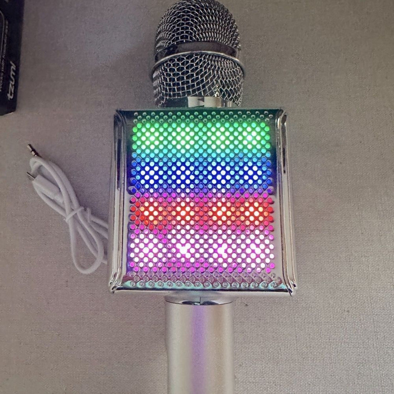 Popsolo Glow LED Karaoke Microphone and speaker NIB