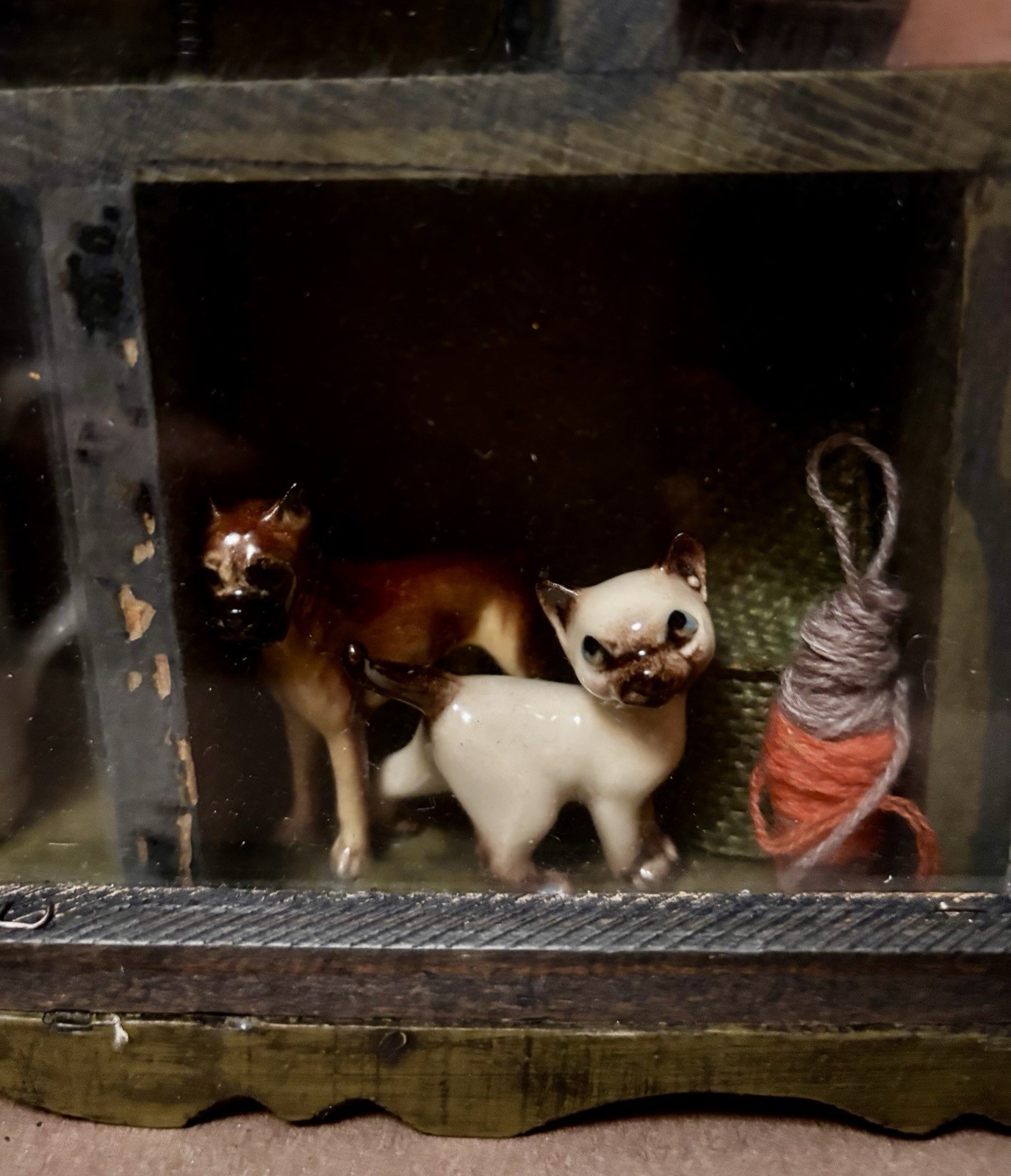 VTG Wooden Capistrano Shadow Box-Swallows Cat Dog Iron Holly Hobbie Rx Dice Bell