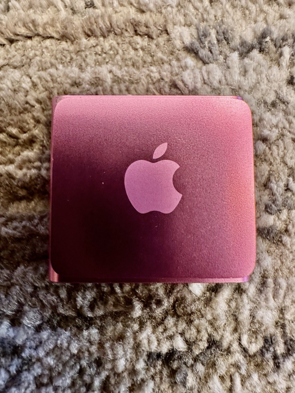 iPod Shuffle 4th Generation 2GB…Pink. Mint Condition.