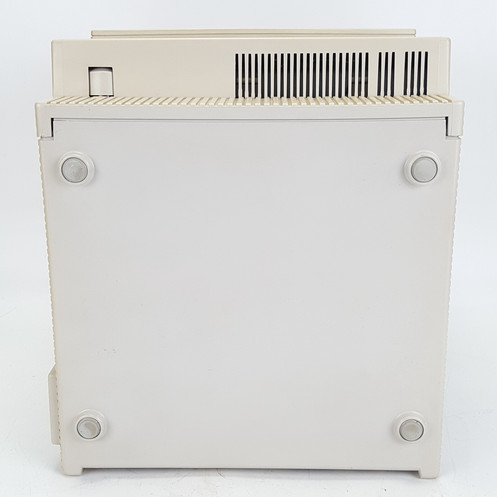 Apple, Macintosh SE M5010 computer with Keyboard, Grapler 9 Pin & Bag
