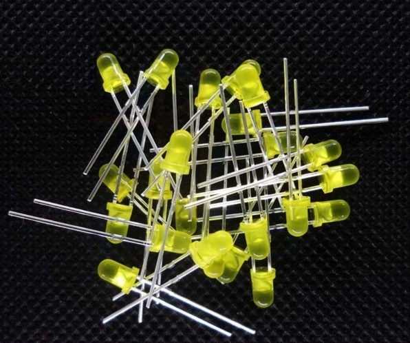 200PCS Diffused LED 3MM YELLOW COLOR YELLOW LIGHT Super Bright