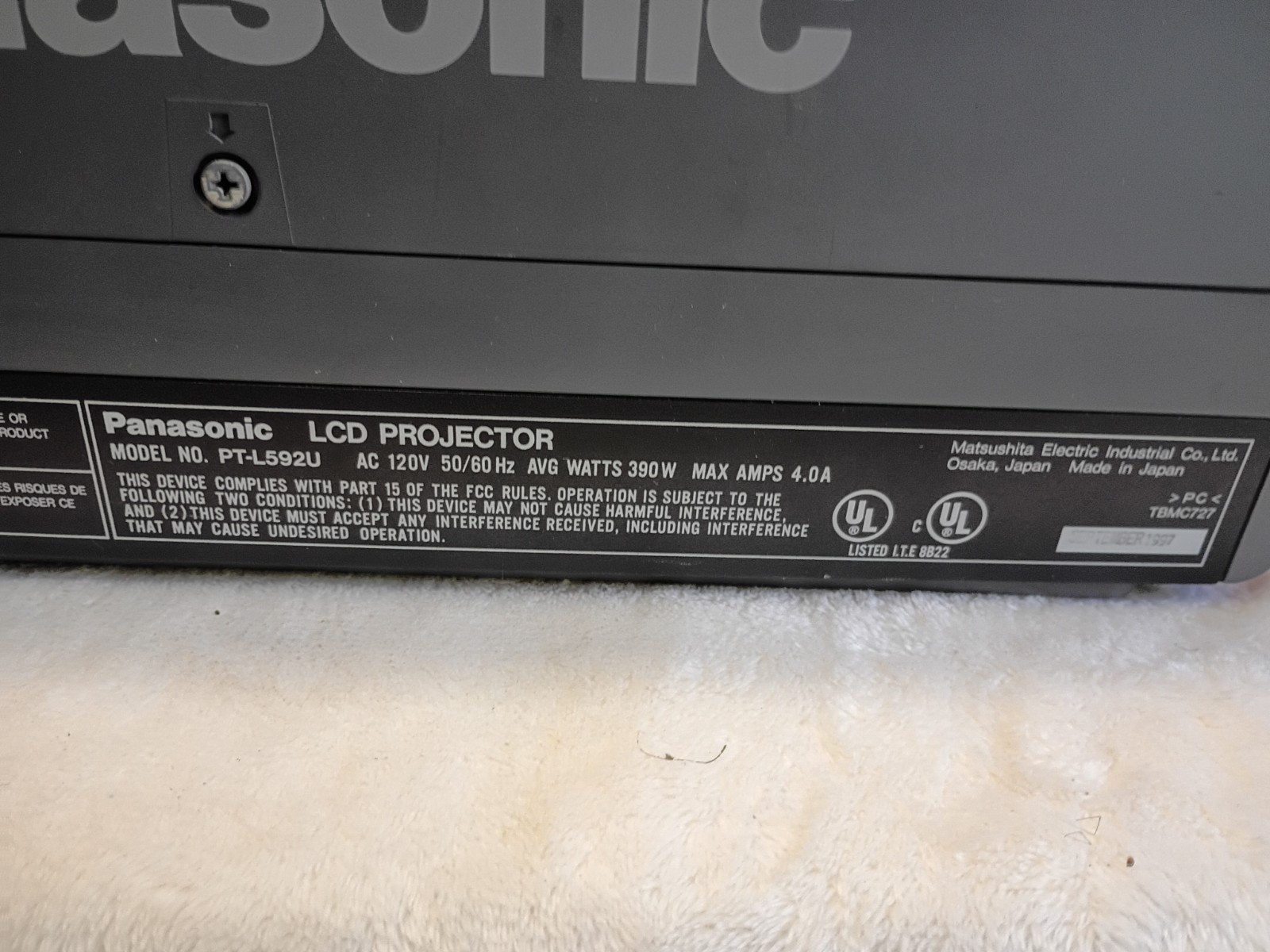 Panasonic PT-L595U LCD Projector - 1024x768, Tested ✓