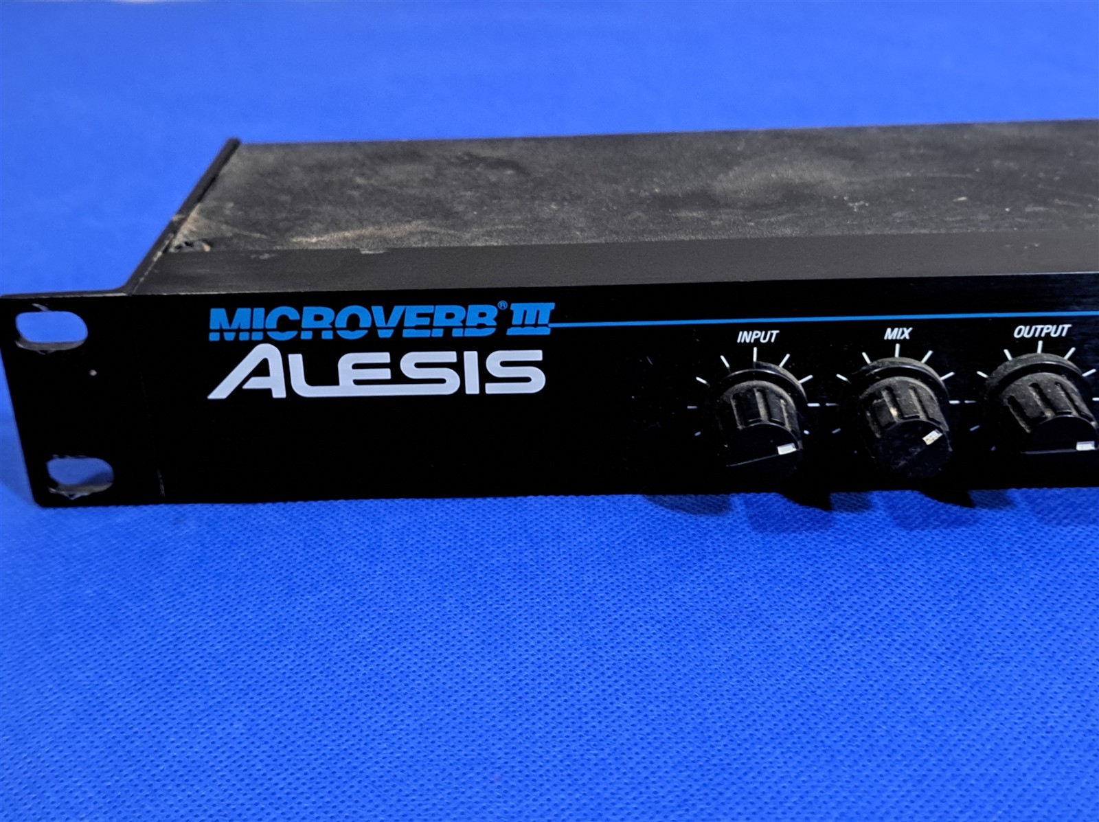 Alesis Microverb III 16 Bit Digital Reverb DELAY 256 Programs No AC Adapter