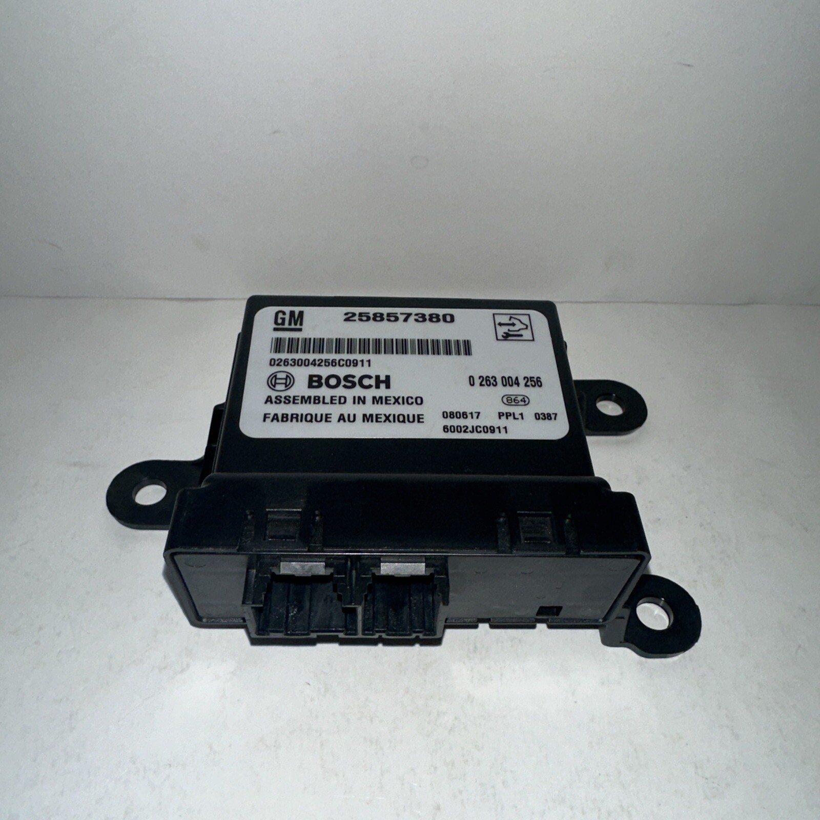 2007-2010 GM Park Assist Module New Old Stock 25857380 25973805 Tahoe Sierra Etc