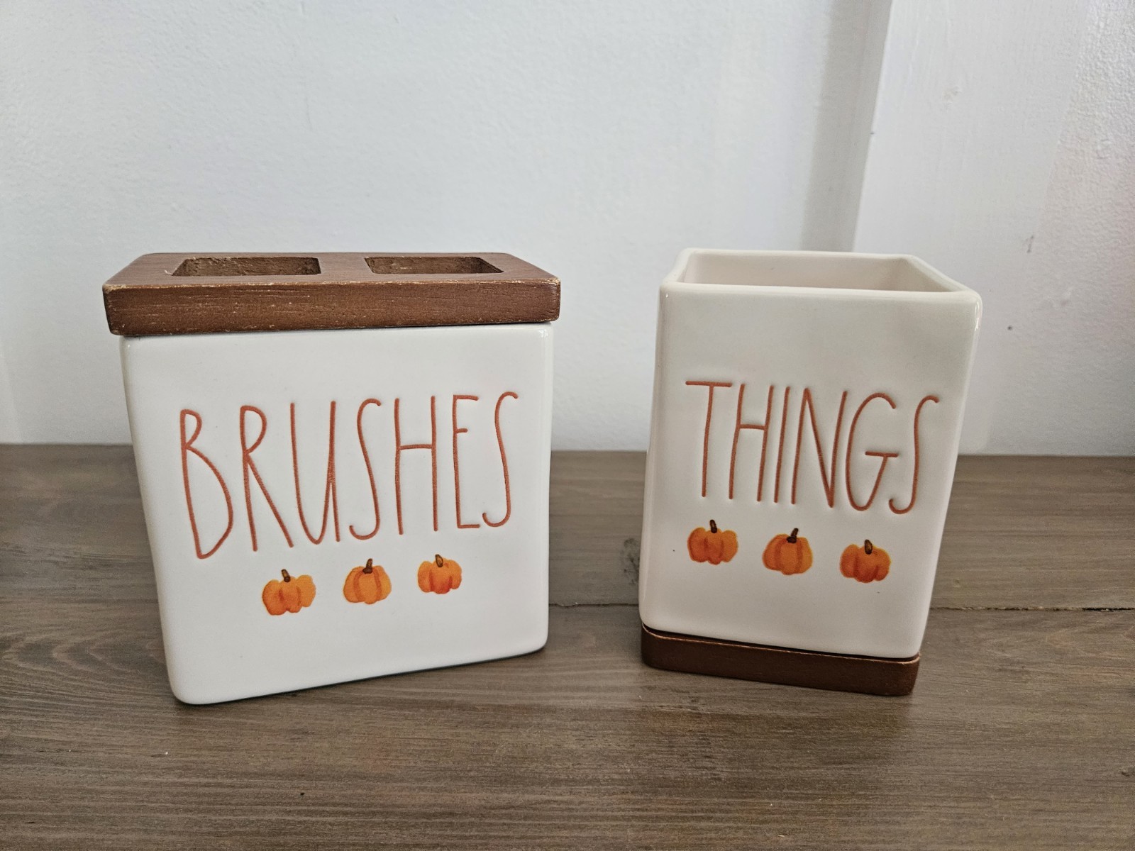 NEW Rae Dunn Ceramic & Wood Pumpkin FALL Bathroom Set of 2 THINGS BRUSHES Holder