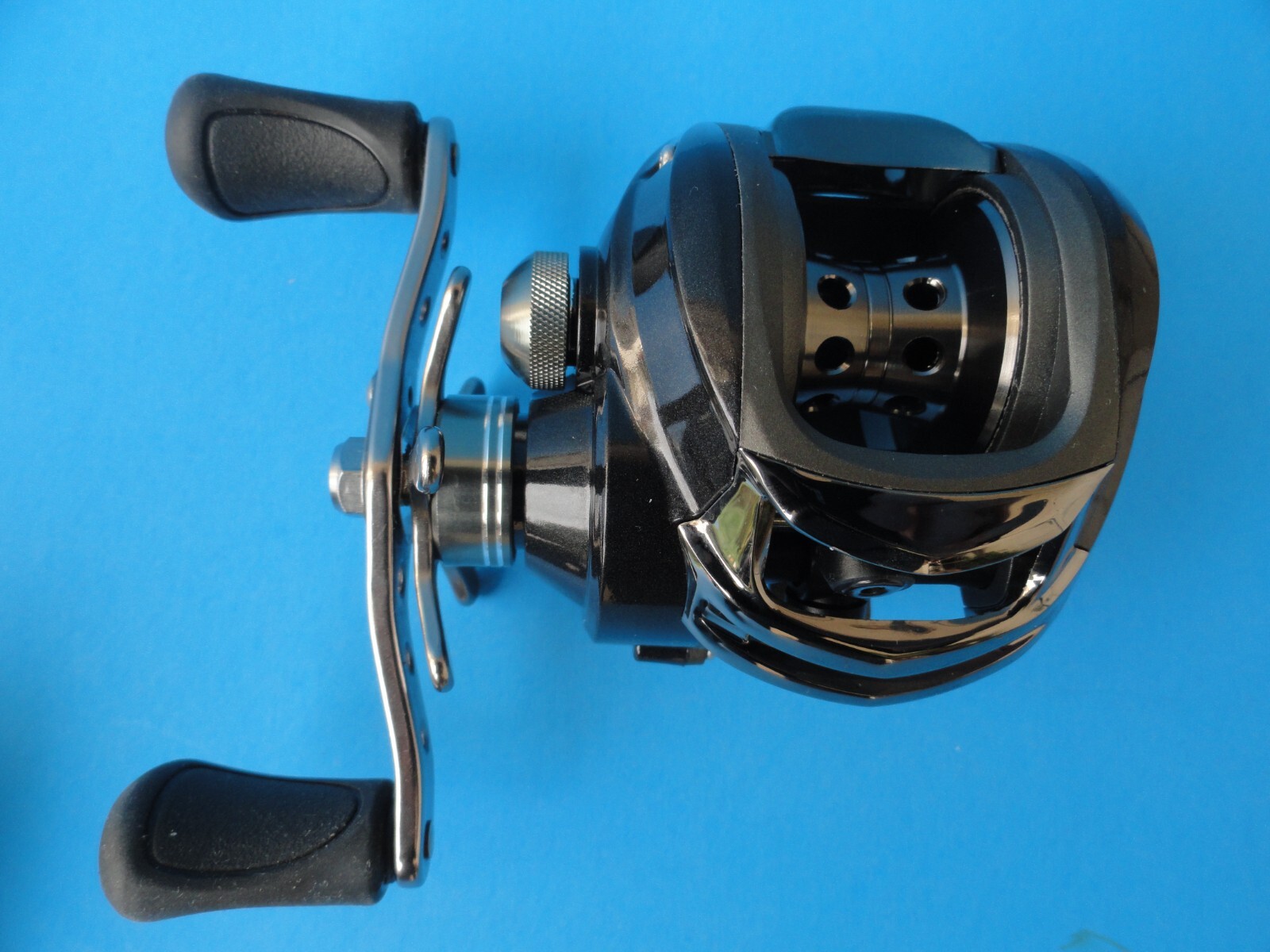 Fishing Baitcasting Reel 3+1BB 6.3:1 Gear Ratio Right Hand Super Smooth Baitcast
