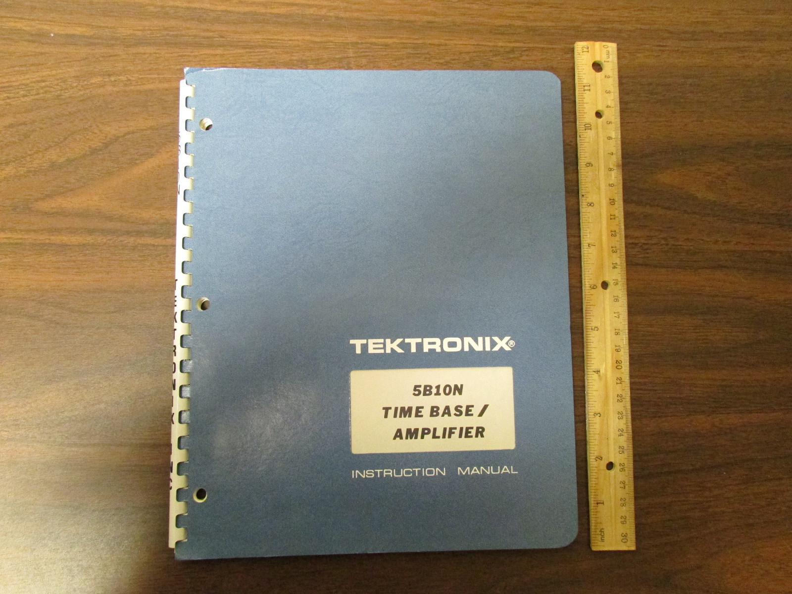 Tektronix Instruction Manual 5B10N Time Base Amplifier