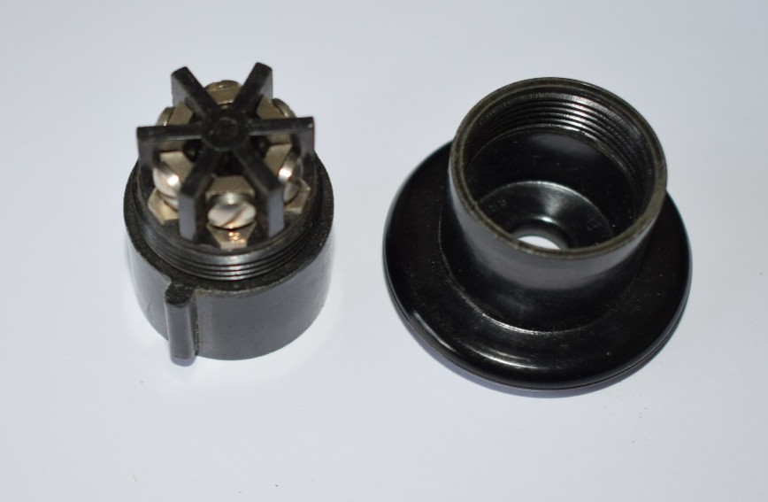 LARGE BULGIN 6 WAY PLUG AND SOCKET