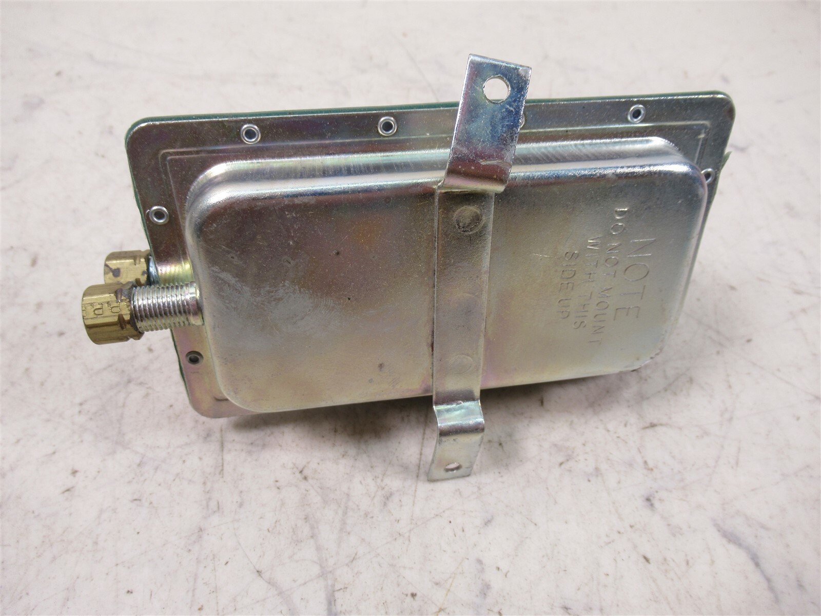 Cleveland Controls AFS-405 Air Sensing Switch NOS Unit