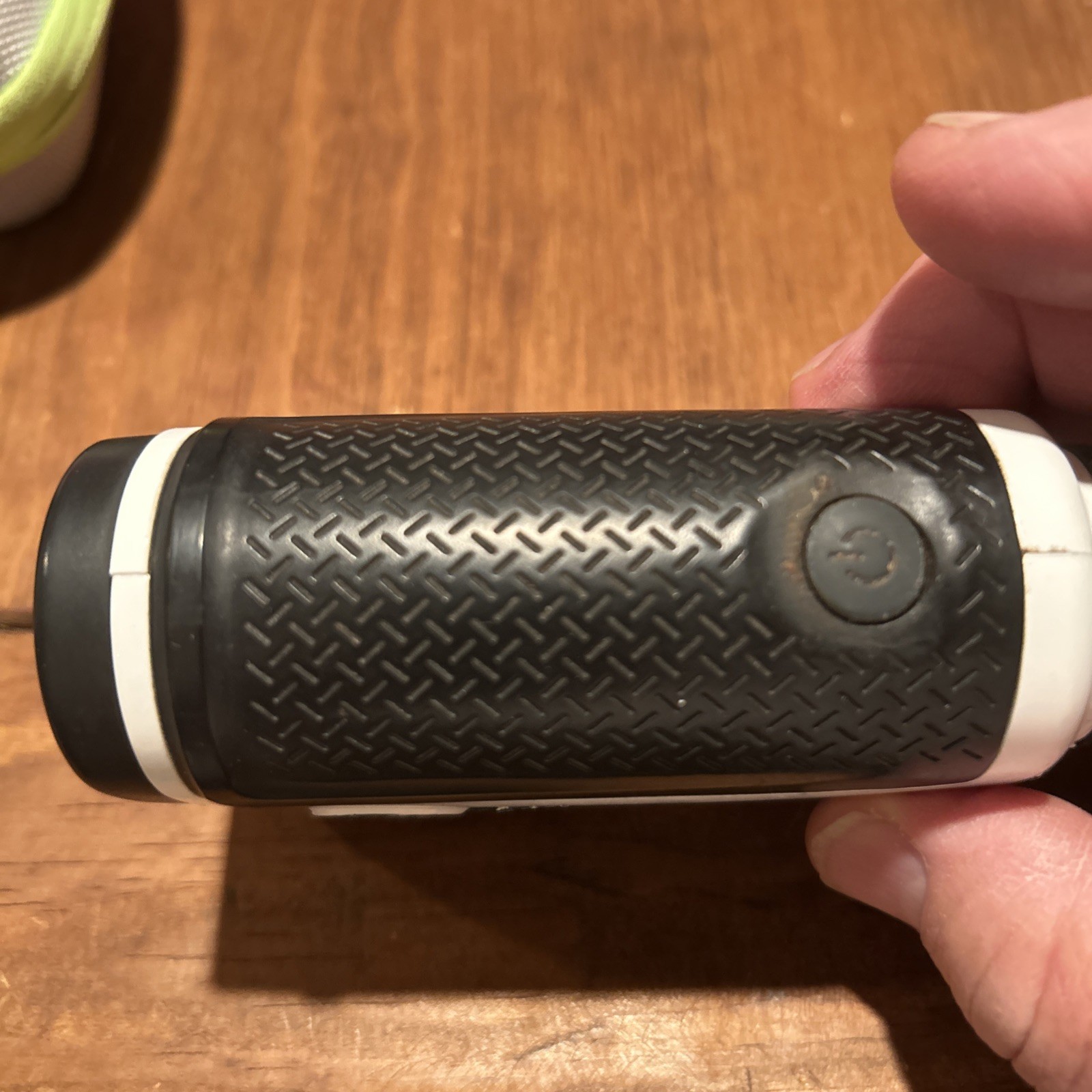 Bushnell Tour V2 Laser Rangefinder White