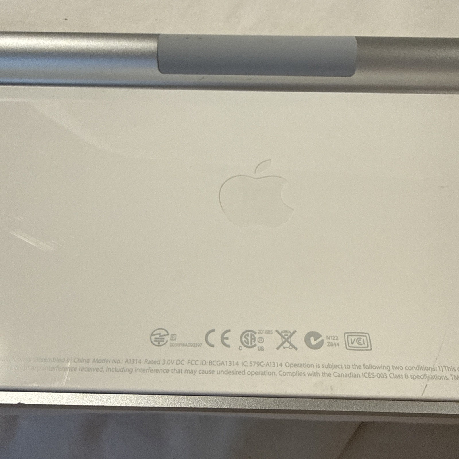 GENUINE Apple Wireless Bluetooth Keyboard A1314 Mac Tested works Great
