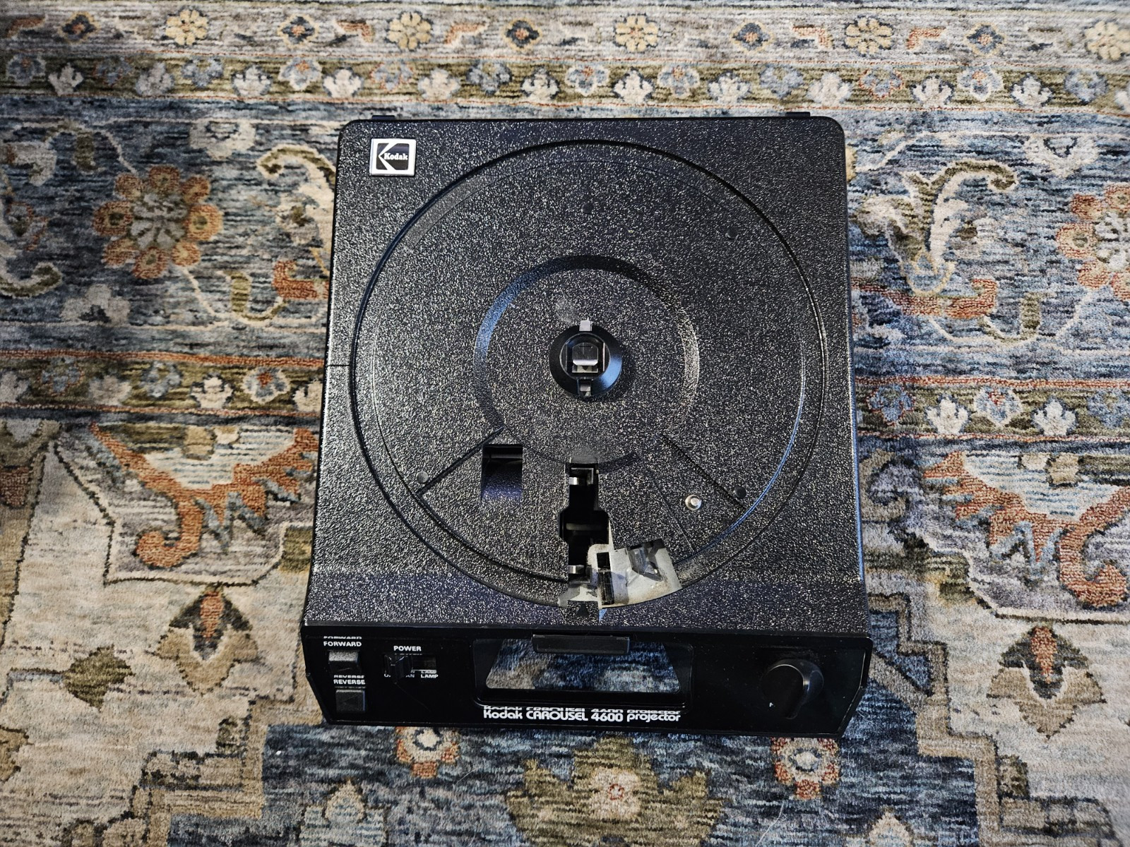 Kodak Carousel 4600 Projector - W/ Slide Tray, Remotes, Leather Case, Extra Bulb