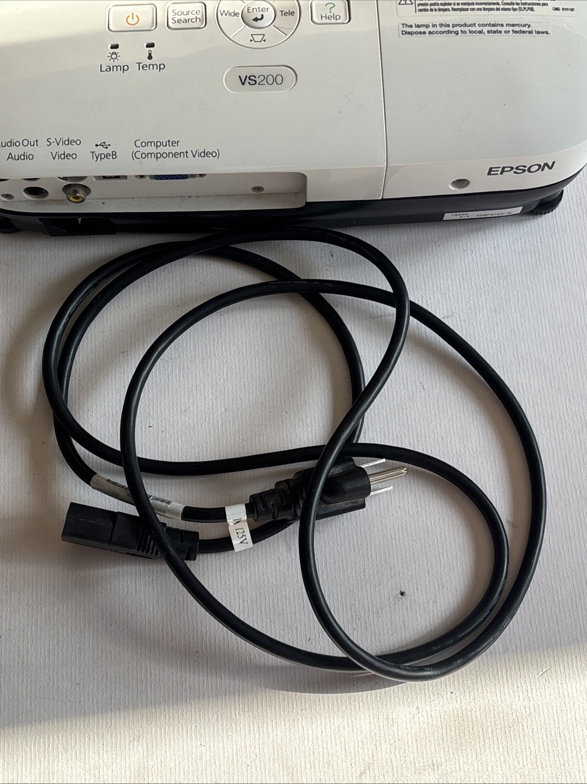 Epson VS200 Model H391A LCD Desktop Projector w/remote