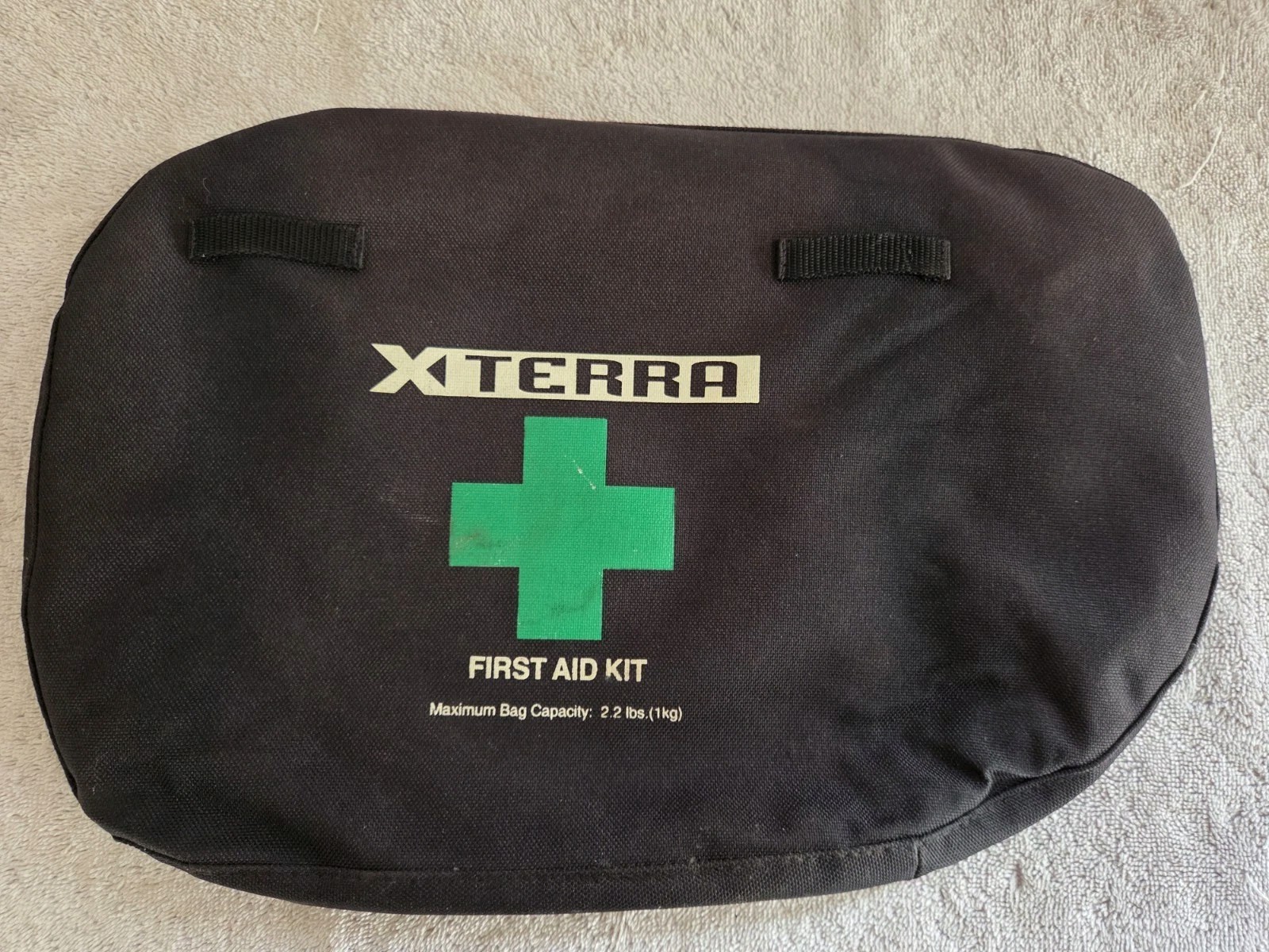 1st Gen Nissan Xterra First Aid Kit Empty Pouch 99 00 01 02 03 04 05 1999 2004
