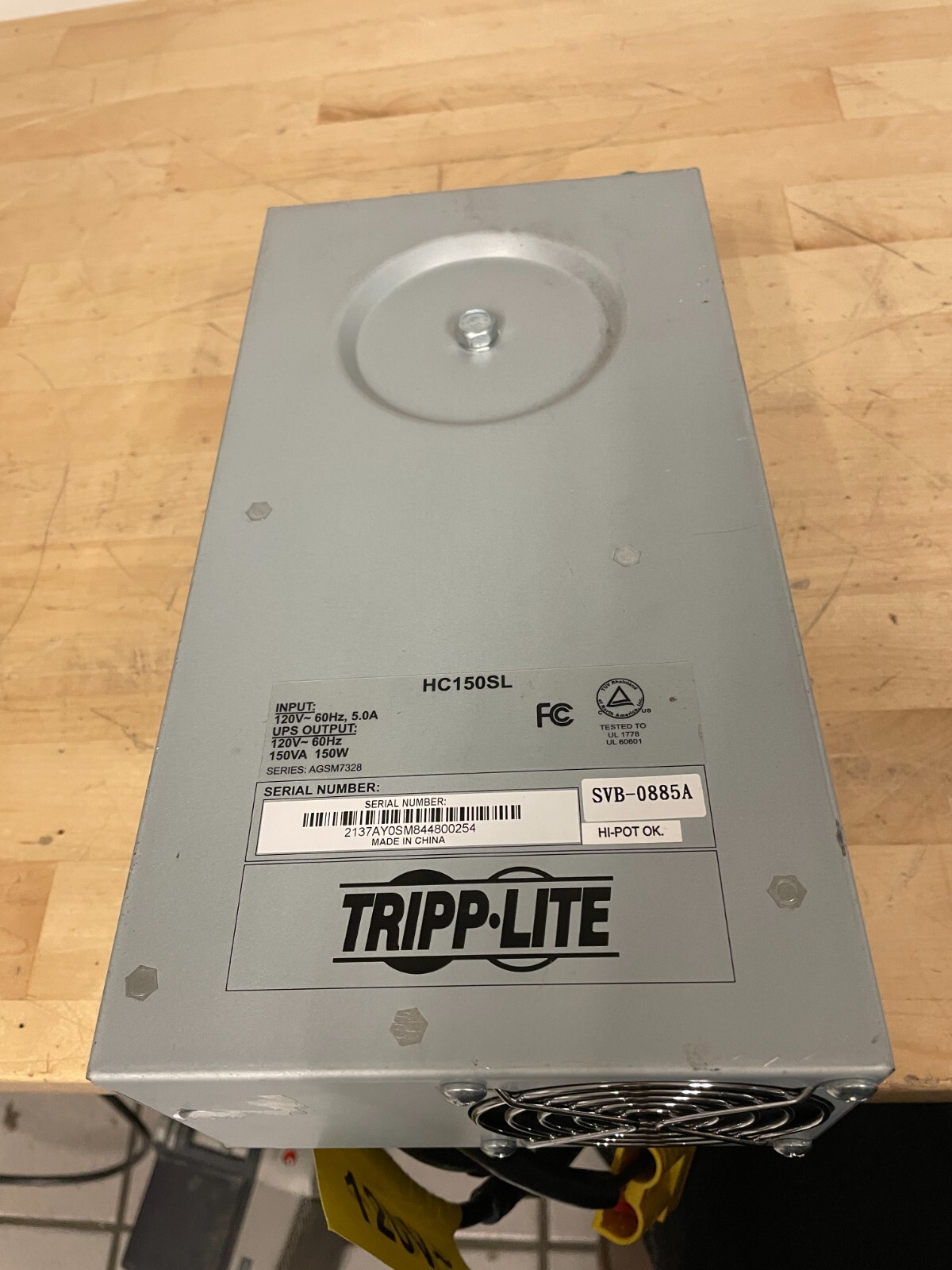 Tripp Lite HC150SL 120V ~60Hz INVERTER / Battery Charger 12V *