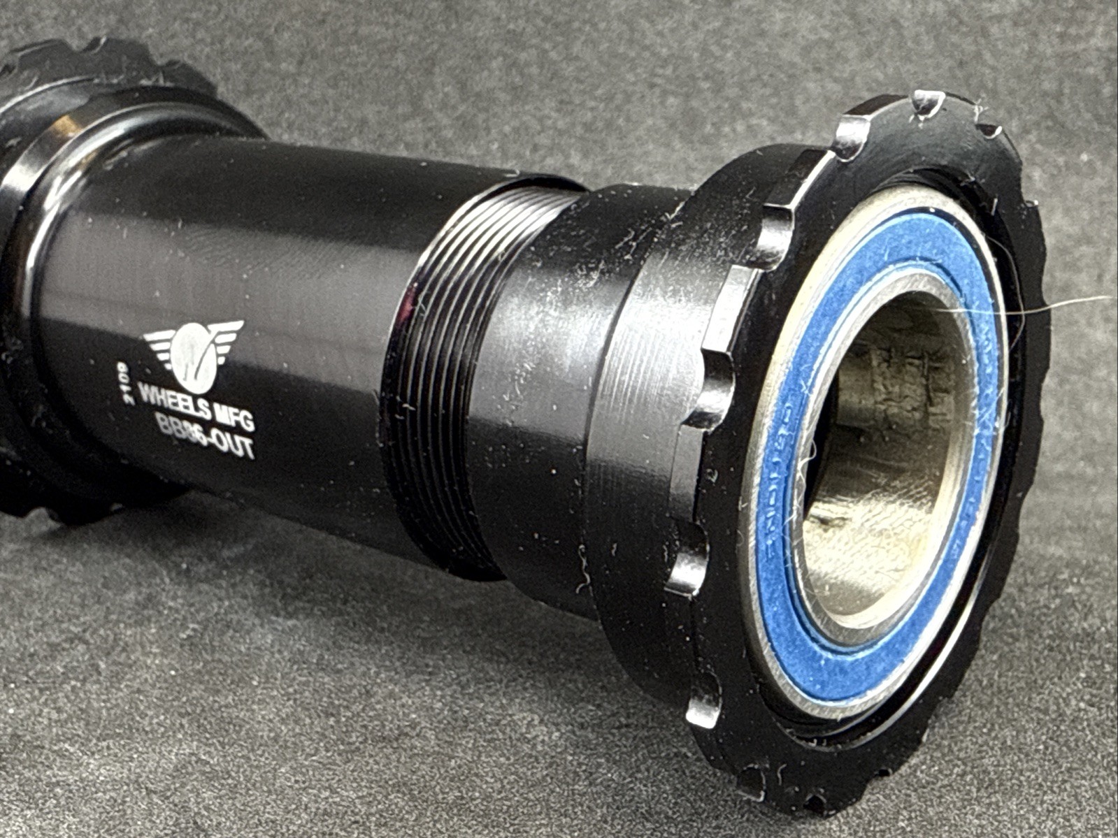 Wheels Mfg. Thread-Together BB86/92 SRAM GXP BB ABEC-3 Bearings Black Cups