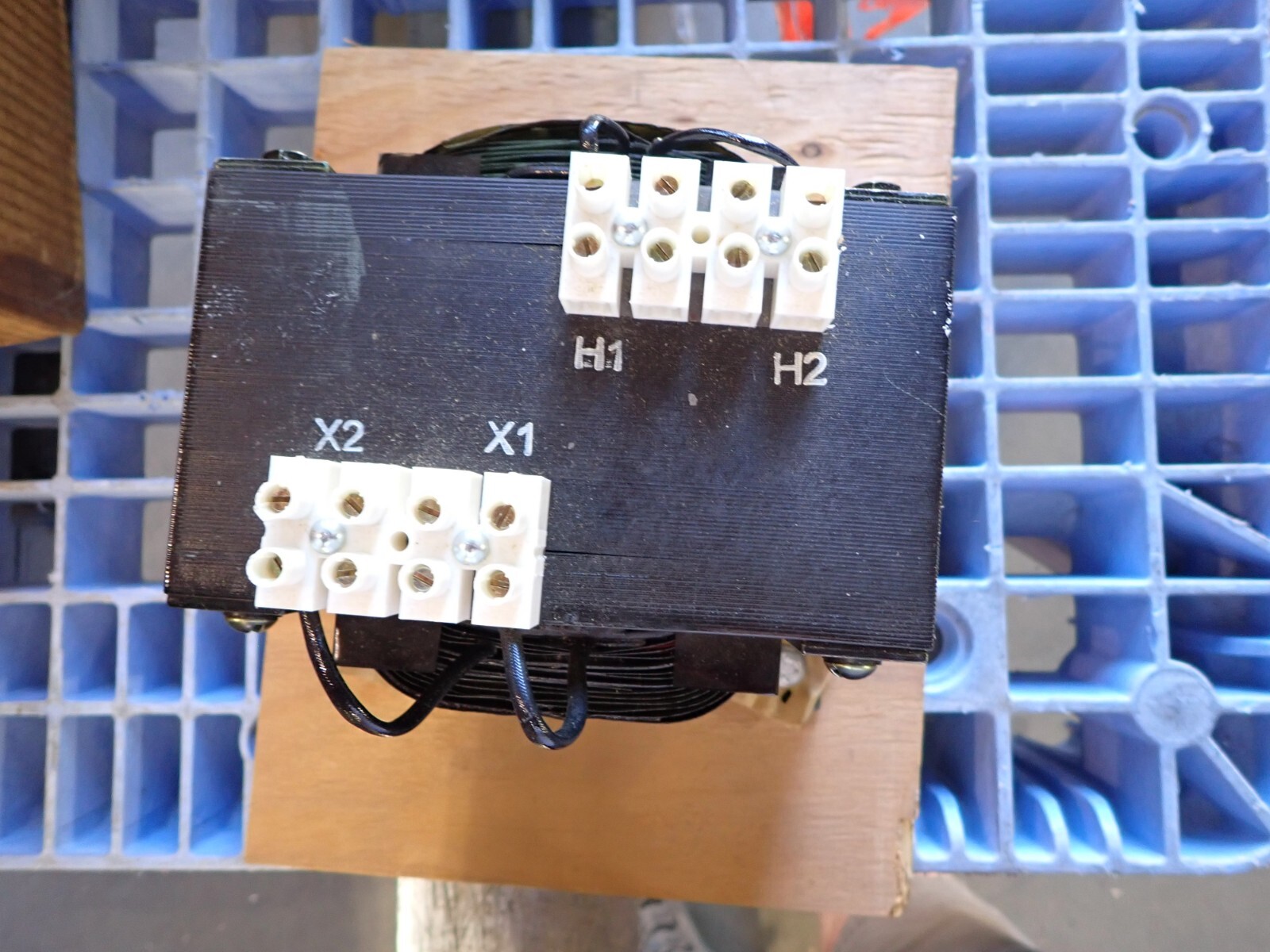 Allen Bradley Control Transformer 1497-K-CXSX-0-N 1.0KVA 600v to 120v T2151