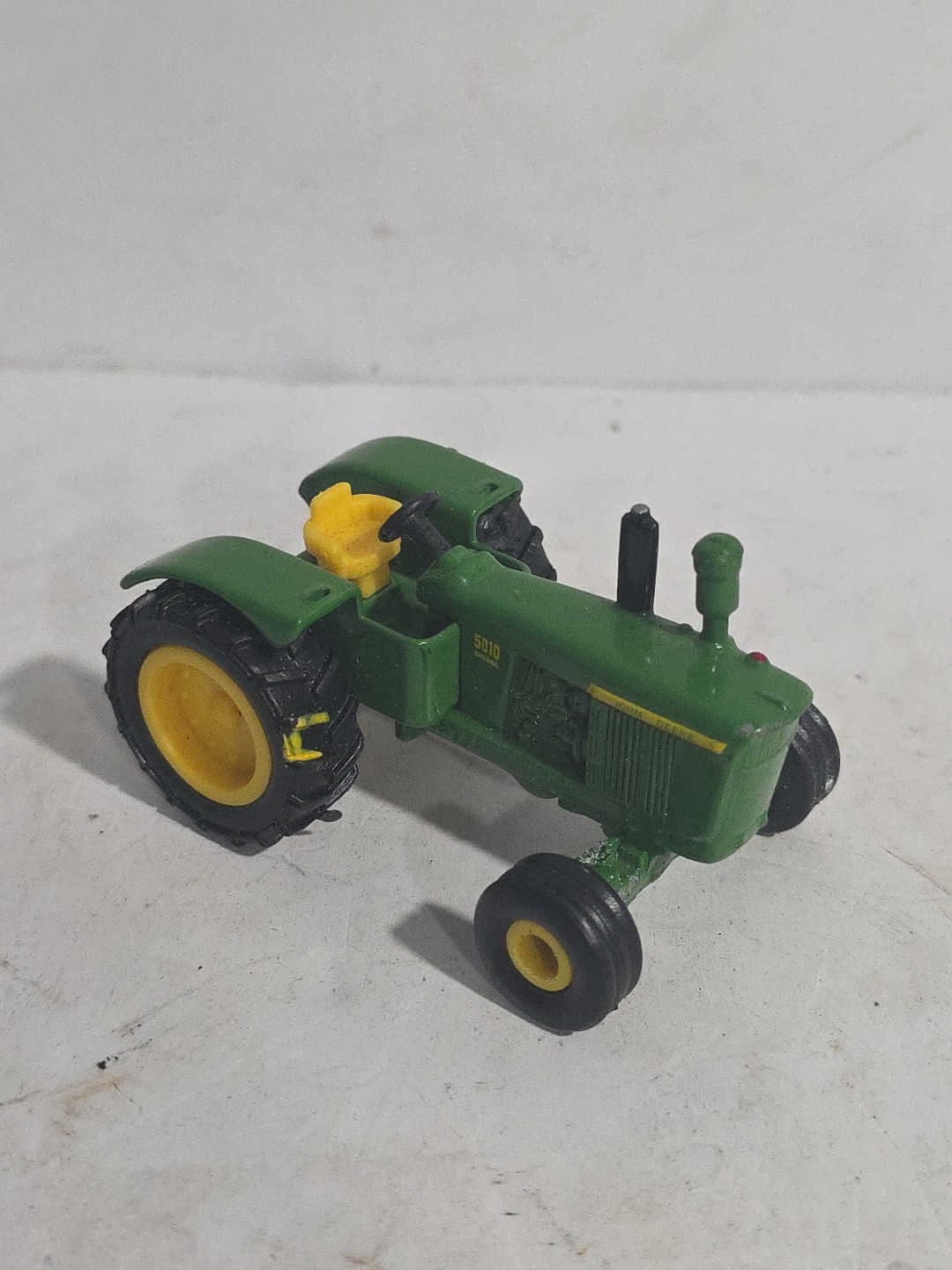 Ertl 1:64 John Deere 5010 Diesel Tractor Wide Front Die Cast Loose