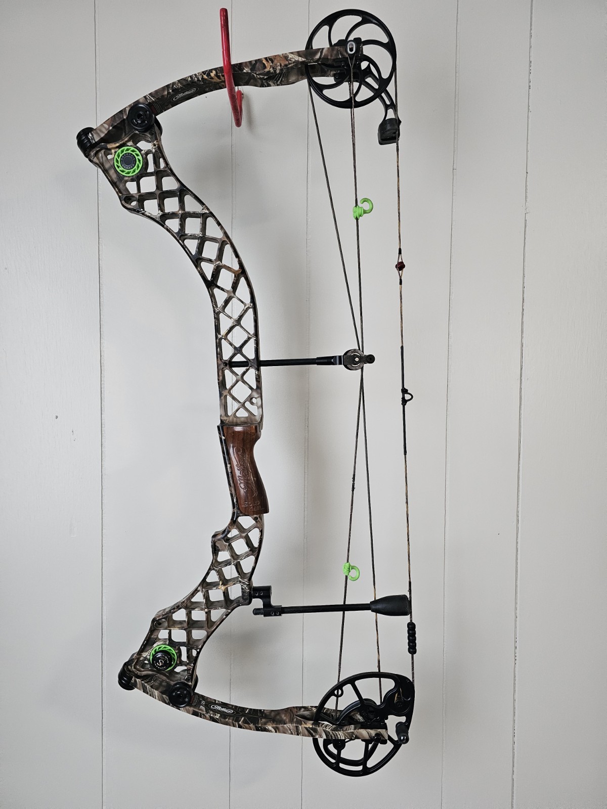 Mathews Helim Heli-m Compound Bow
