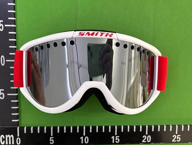 SALE Supreme x Smith Ski Goggles White Snowboard ATV Dirt Bike Off Road OTG New