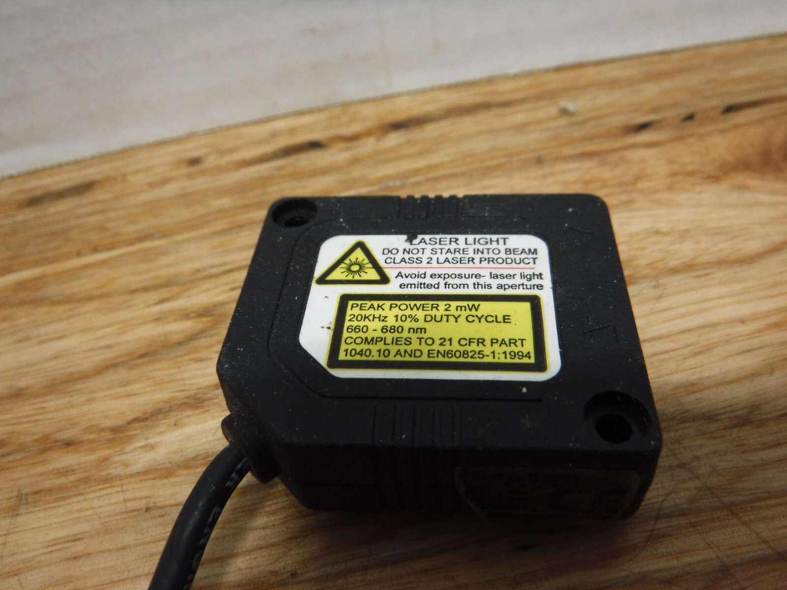 Banner PD45VN6C200Q Picodot Convergent Laser Sensor