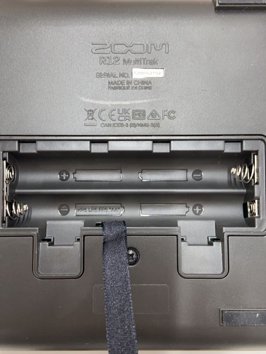 ZOOM Mixer R12 Used